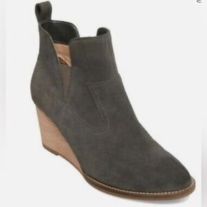 Blondo Irving Waterproof Cut-Out Wedge Bootie Suede Gray Women Size 7 Boots